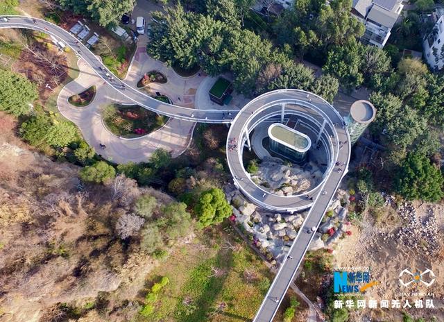 漫步"空中走廊"尽揽厦门城市风情