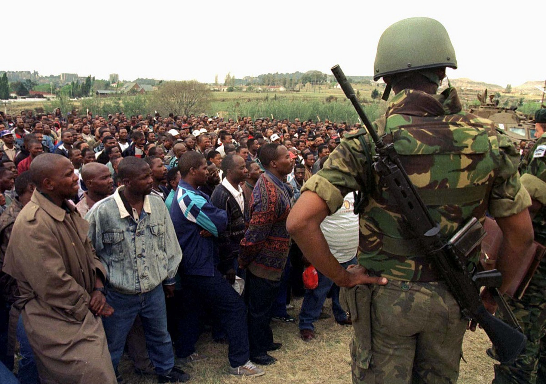 当地时间3日晚,苏丹冲突双方签署的临时停火协议到