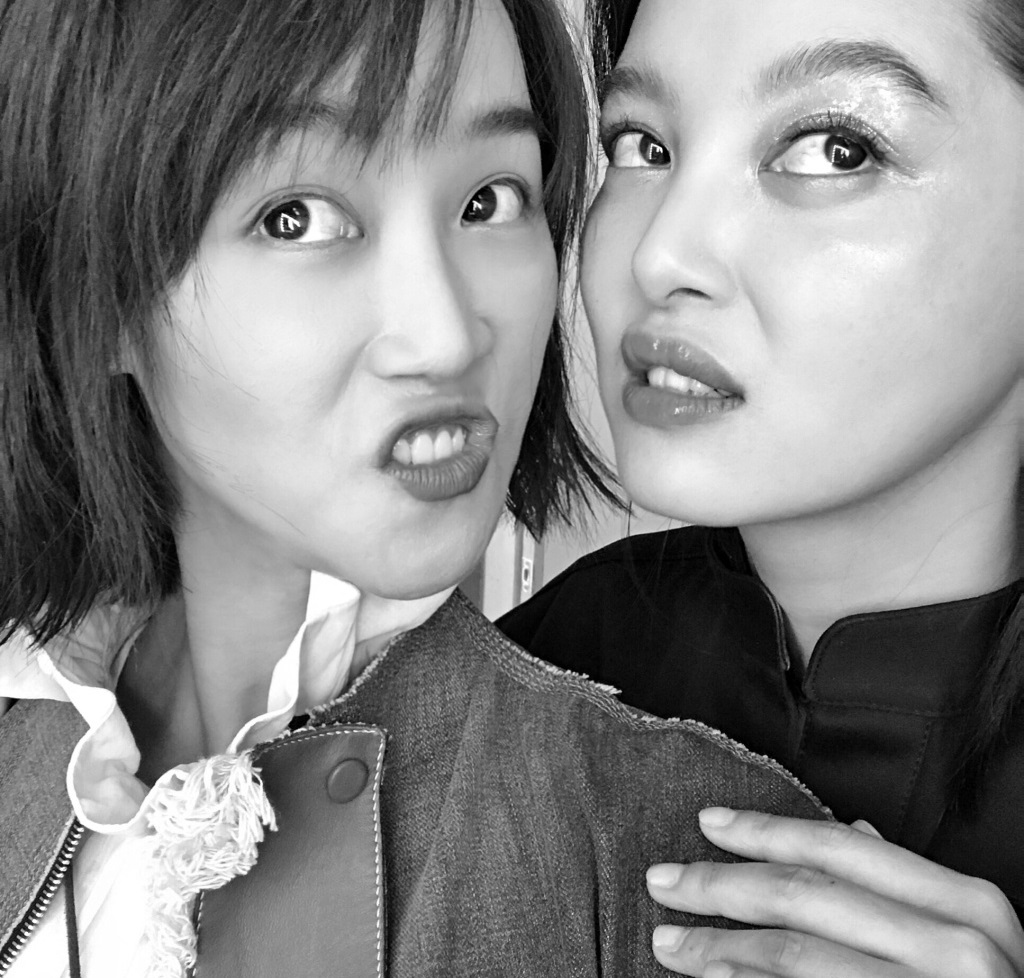 蓝盈莹辛芷蕾同框搞怪自拍,私下里的小仙女竟是这样