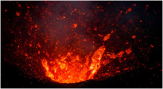 岛上有两个活跃的火山锥,马鲁姆火山(marum)和本博火山(benbow),其中