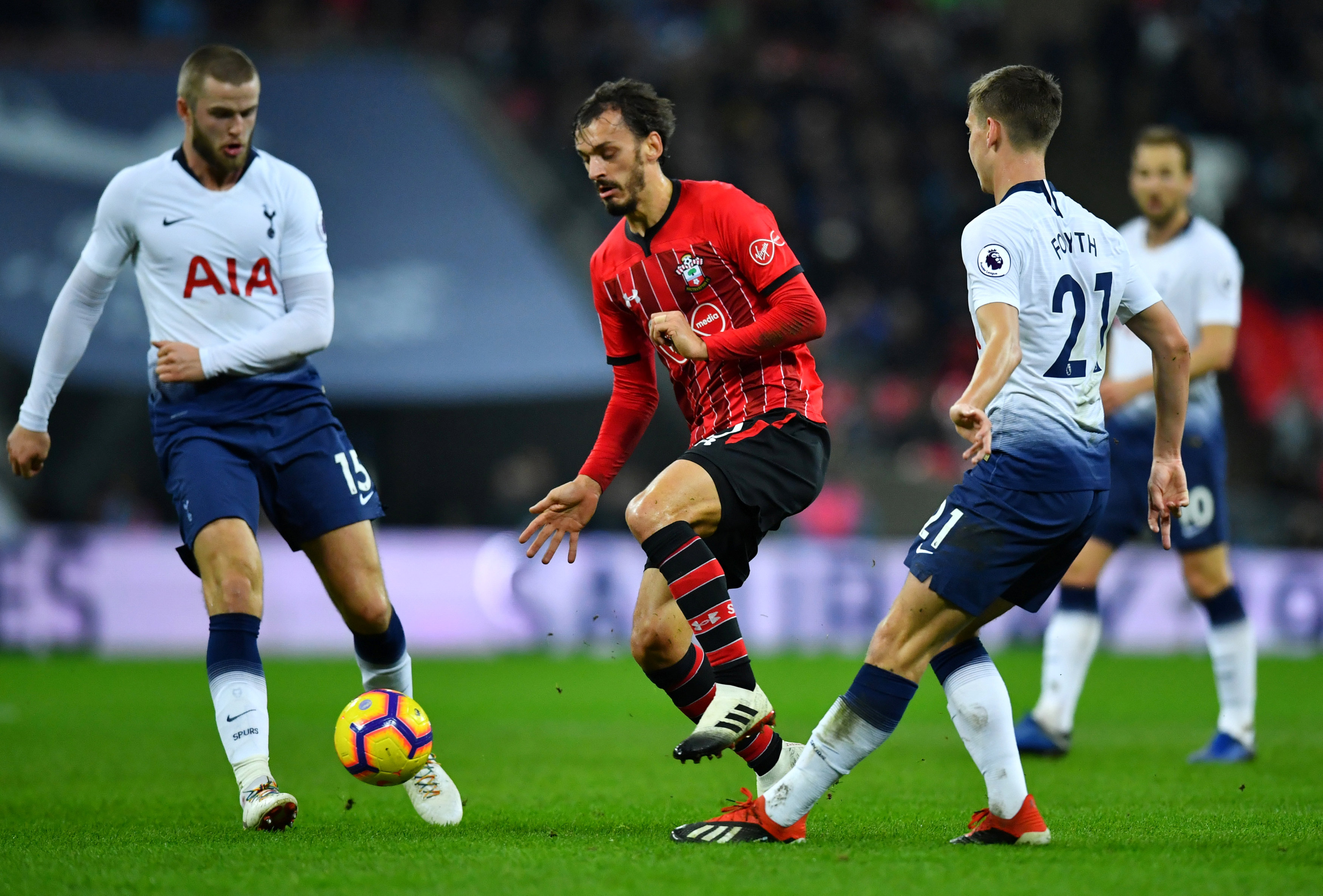 足球——英超联赛:热刺胜南安普敦(2)