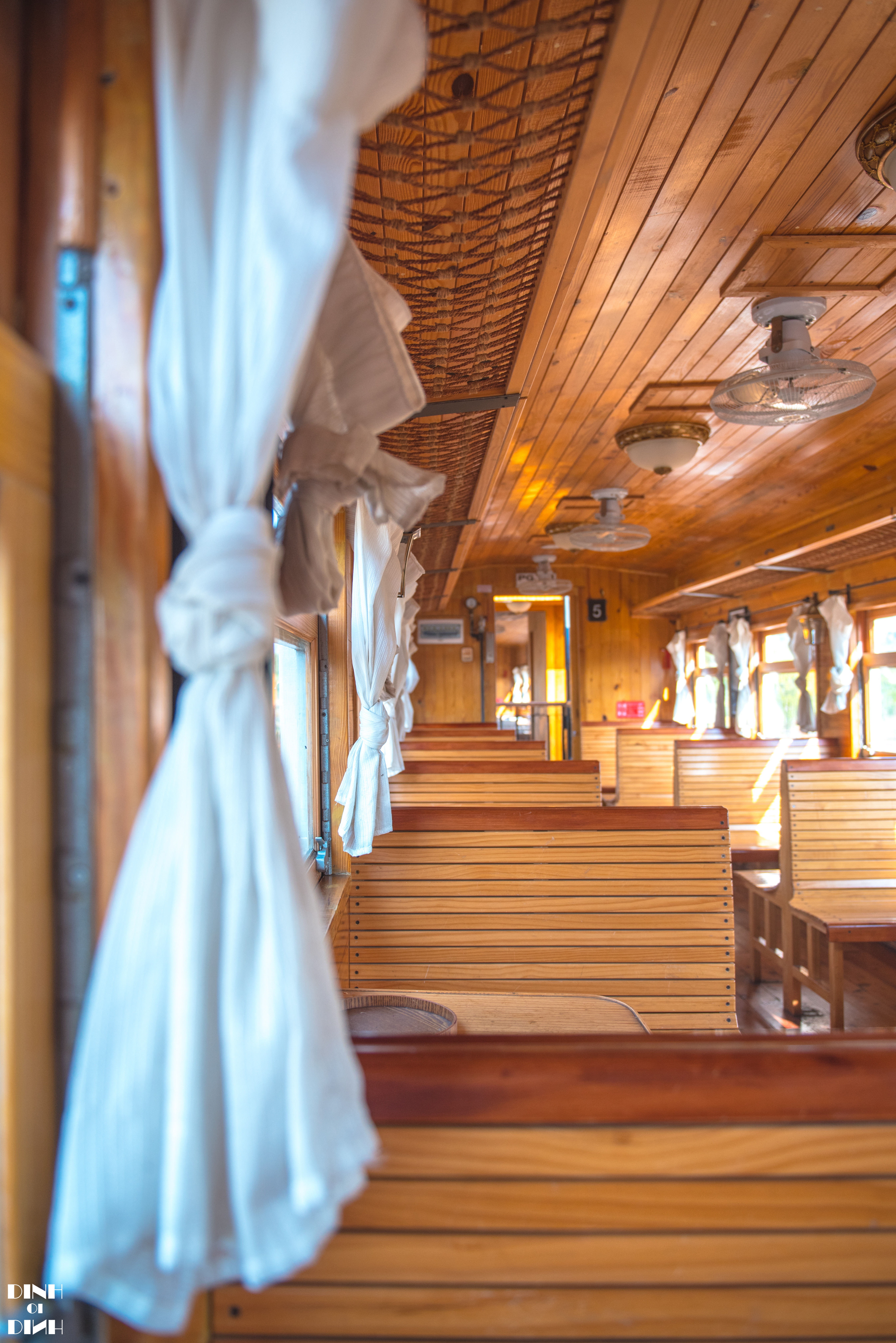 中国现运行最慢的小火车-建水米轨小火车