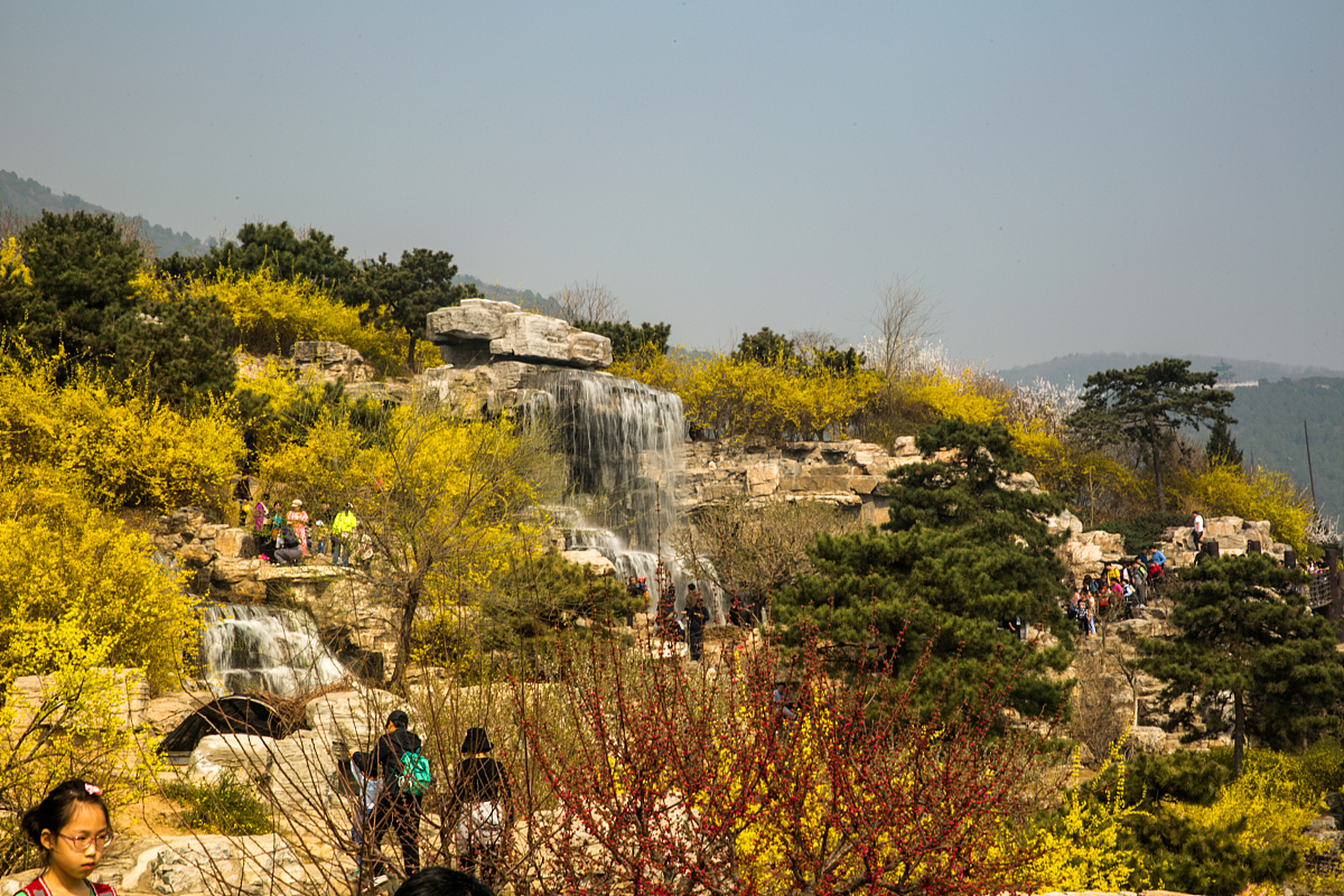 秋天药王谷的风景非常美丽.