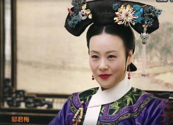 她是奥斯卡终身评委,47岁还拍摄全裸写真,却九次试管婴儿失败!
