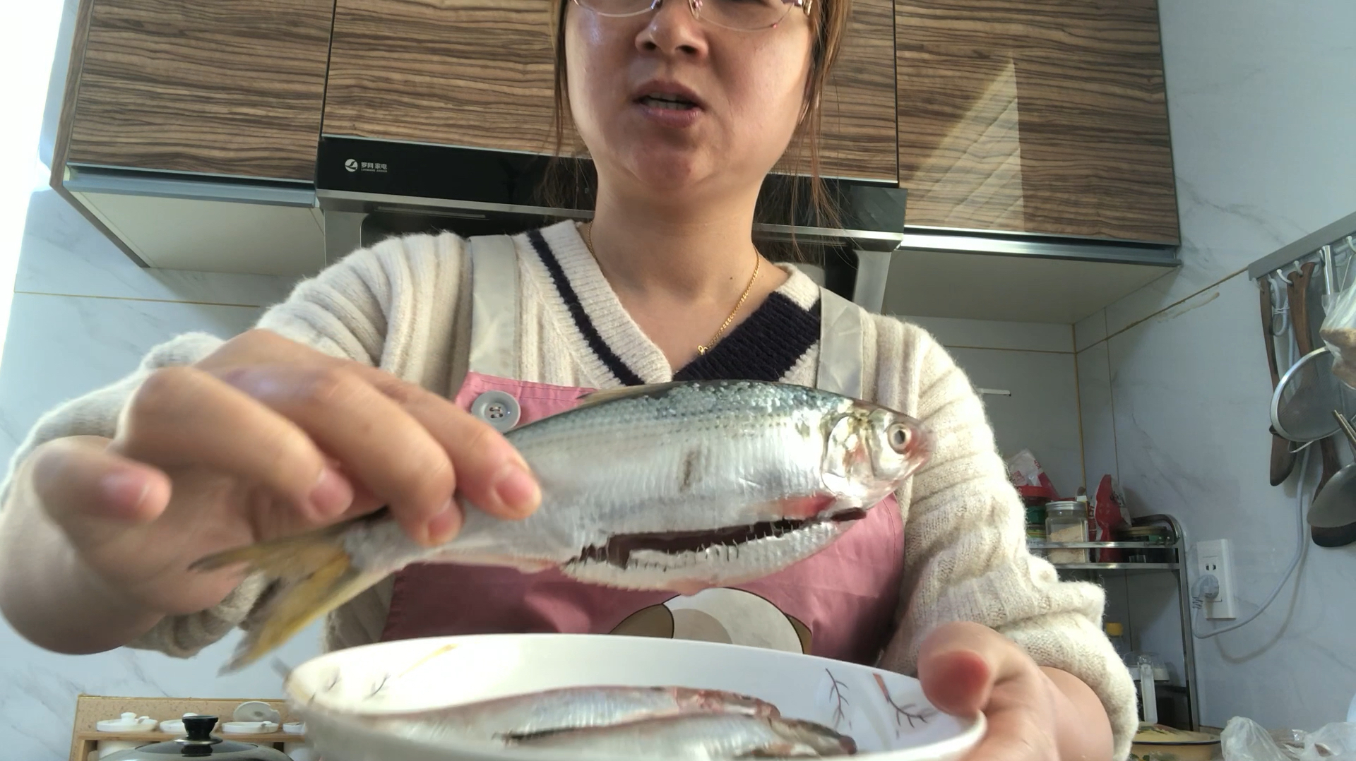 不刮鱼鳞不加油的健鱼,沿海人民教你怎么吃才最鲜!