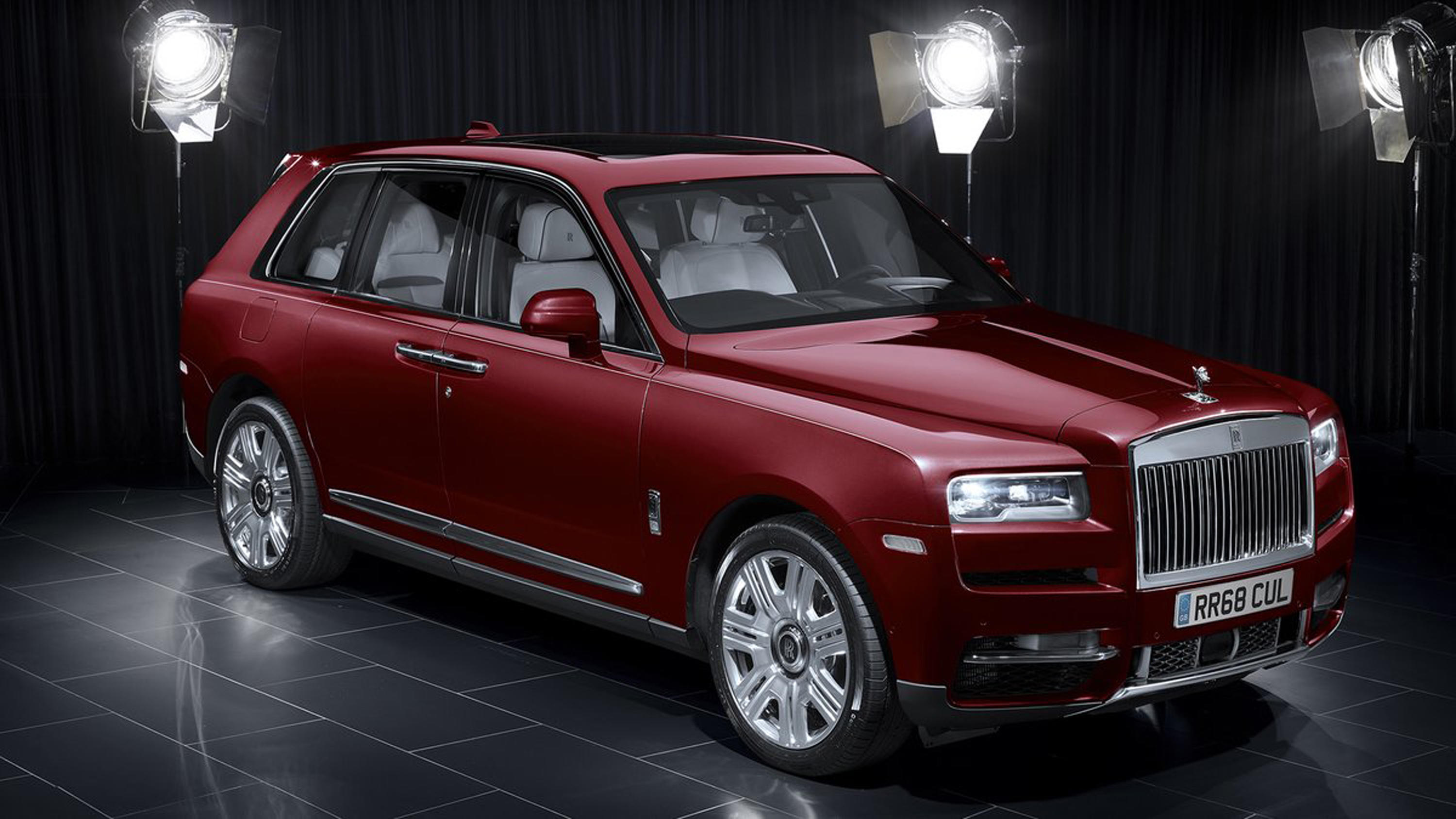 土豪收割机,劳斯莱斯首款suv库里南,六月深港澳车展亮相首发!