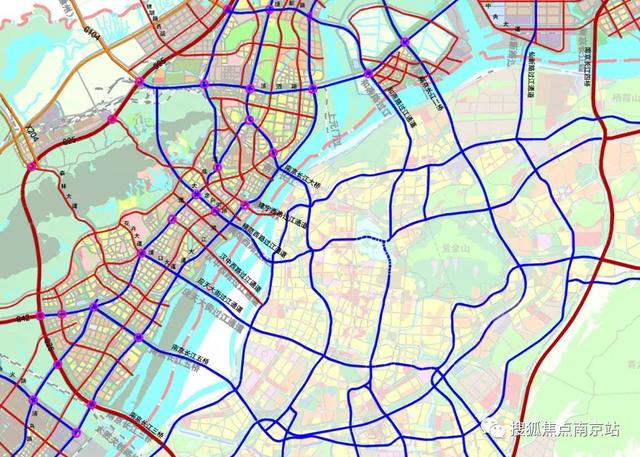 目前江北正在进行相关领域的大量的努力,不仅快速路网,地铁全线发力