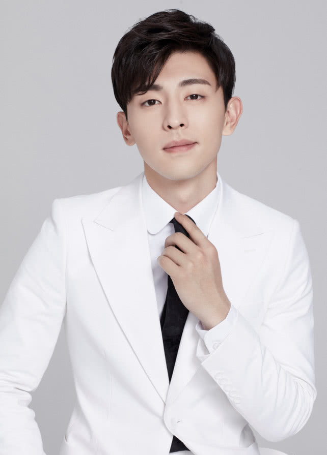 白客完美蜕变!"王大锤"帅成邓伦,网友:这是谁家的小鲜肉啊?