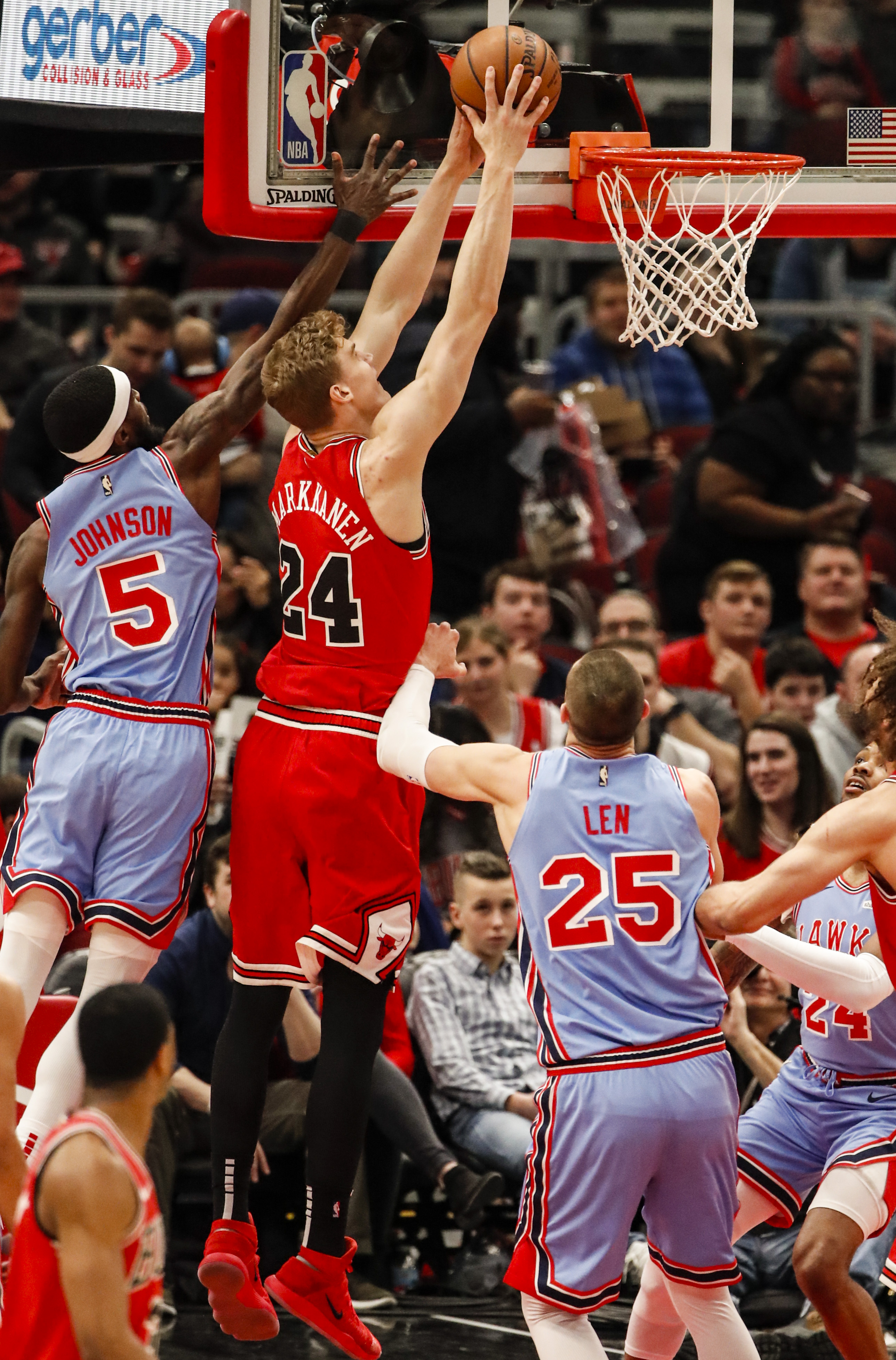 篮球——nba常规赛:老鹰胜公牛