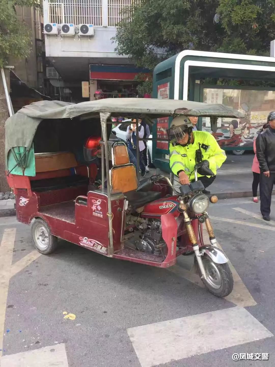 潮州交警部门节日期间加大载客三轮摩托车整治力度