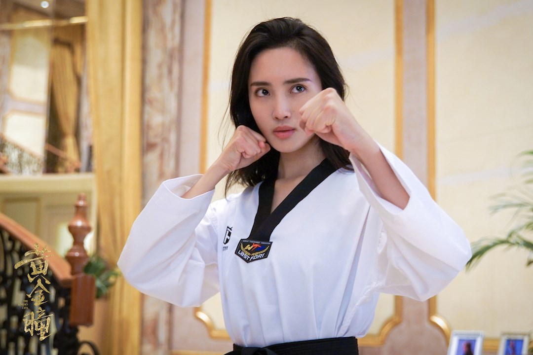 王紫璇《黄金瞳》耿直女警变身 "忠犬型女主" 帅气开打