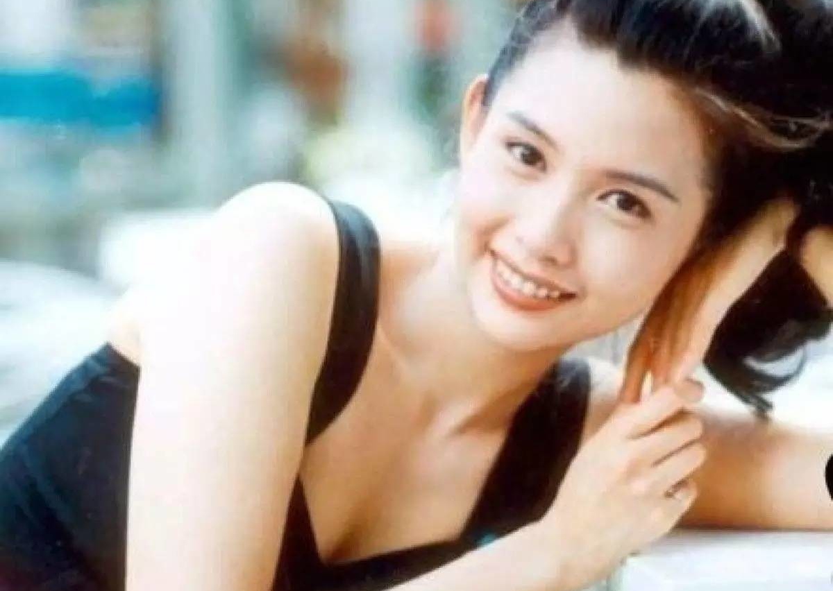 王晶最美的前女友,她结婚王晶还偷偷哭过?