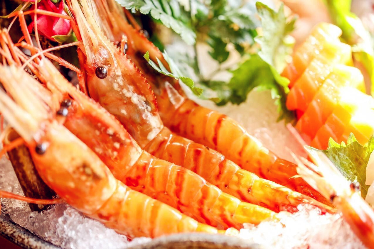 泰国这种虾,满屏大长腿,腿是身体的3倍还长,网友:从哪下嘴