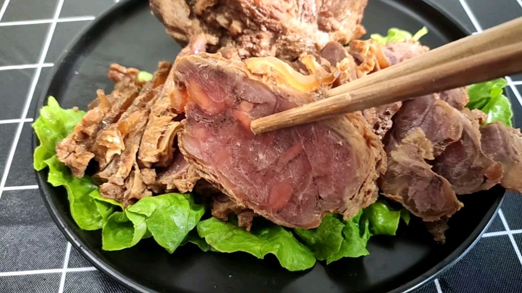 这才是酱牛肉最好吃的做法,好吃入味肉质紧致,做法简单省时