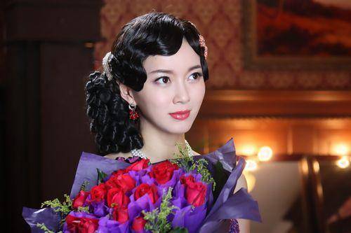 曾是《阳光快车道》主持人的她转型做演员,如今终于大火