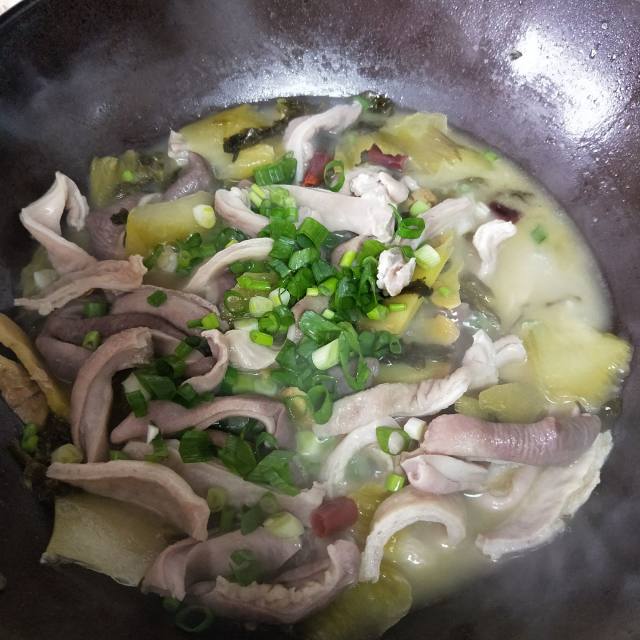 酸菜猪肚,简单易学,酸辣开胃,没有一点异味,超好吃!