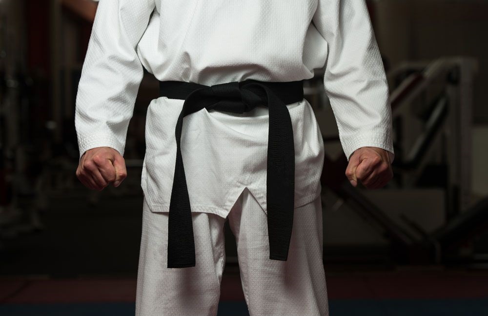 彪悍的人生不需要解释,天生没有手臂的姑娘,没想到是跆拳道黑带