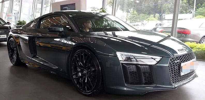 奥迪r8和宝马i8选谁好?网友:毫不犹豫就选它