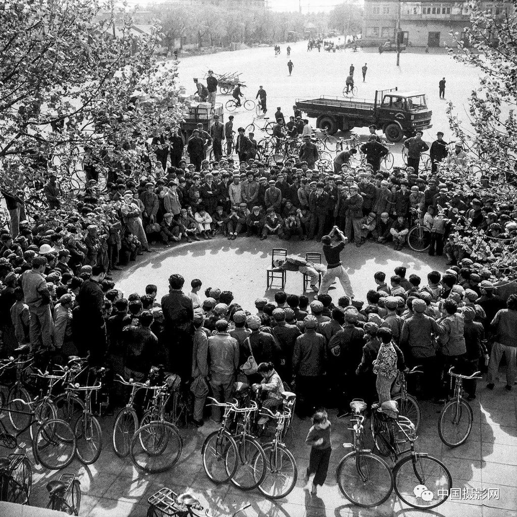 大连· 40张影像见证中国改革开放40年