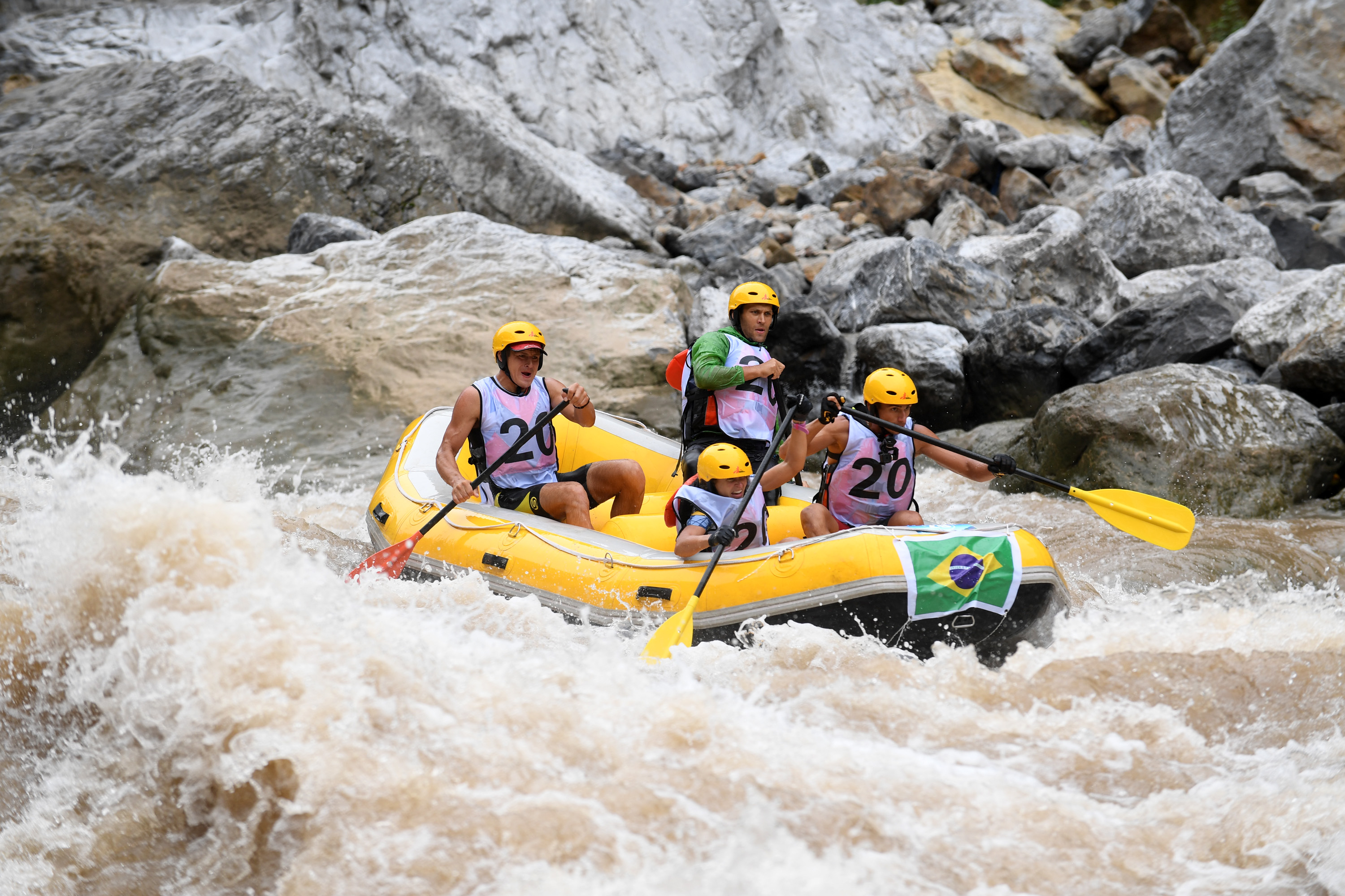 贵州仁怀:赤水河谷竞漂流(2)