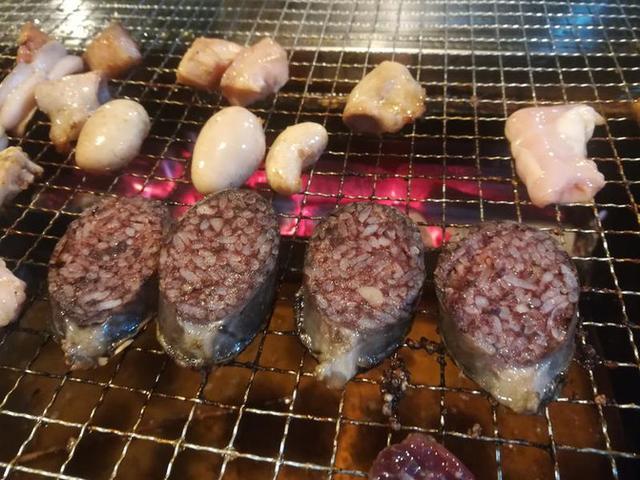 烤公鸡蛋你敢吃吗?美味哦