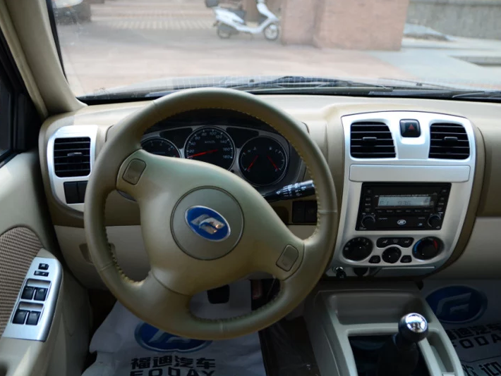 福迪汽车-探索者iii,饱满的车身线条,其设计相当出色!