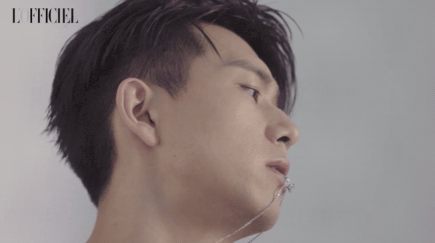 李现《时装lofficiel》电子刊今日上线 8月2日正刊上线!