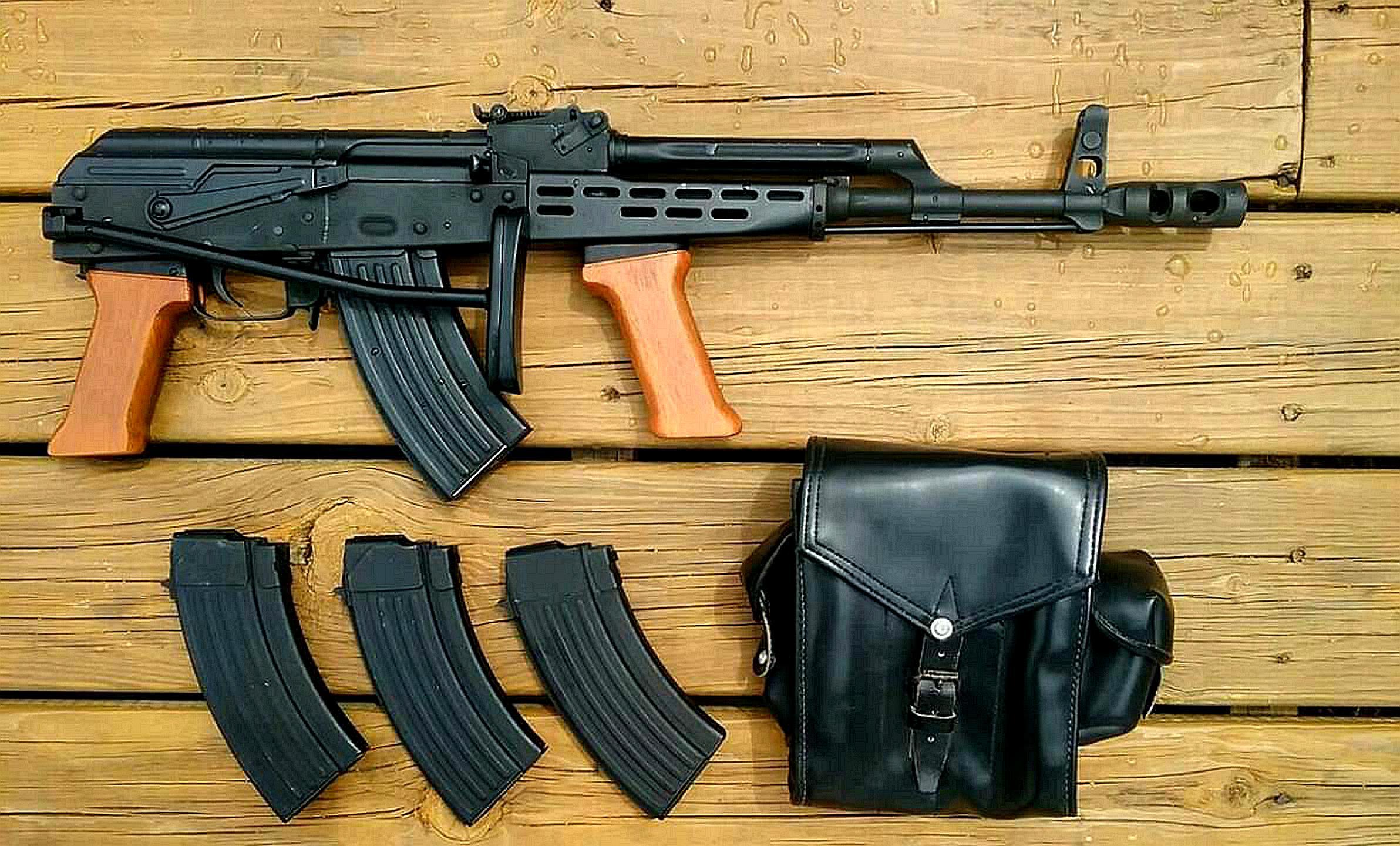 轻武器欣赏系列,这次有些冷门枪,找型号找得好辛苦