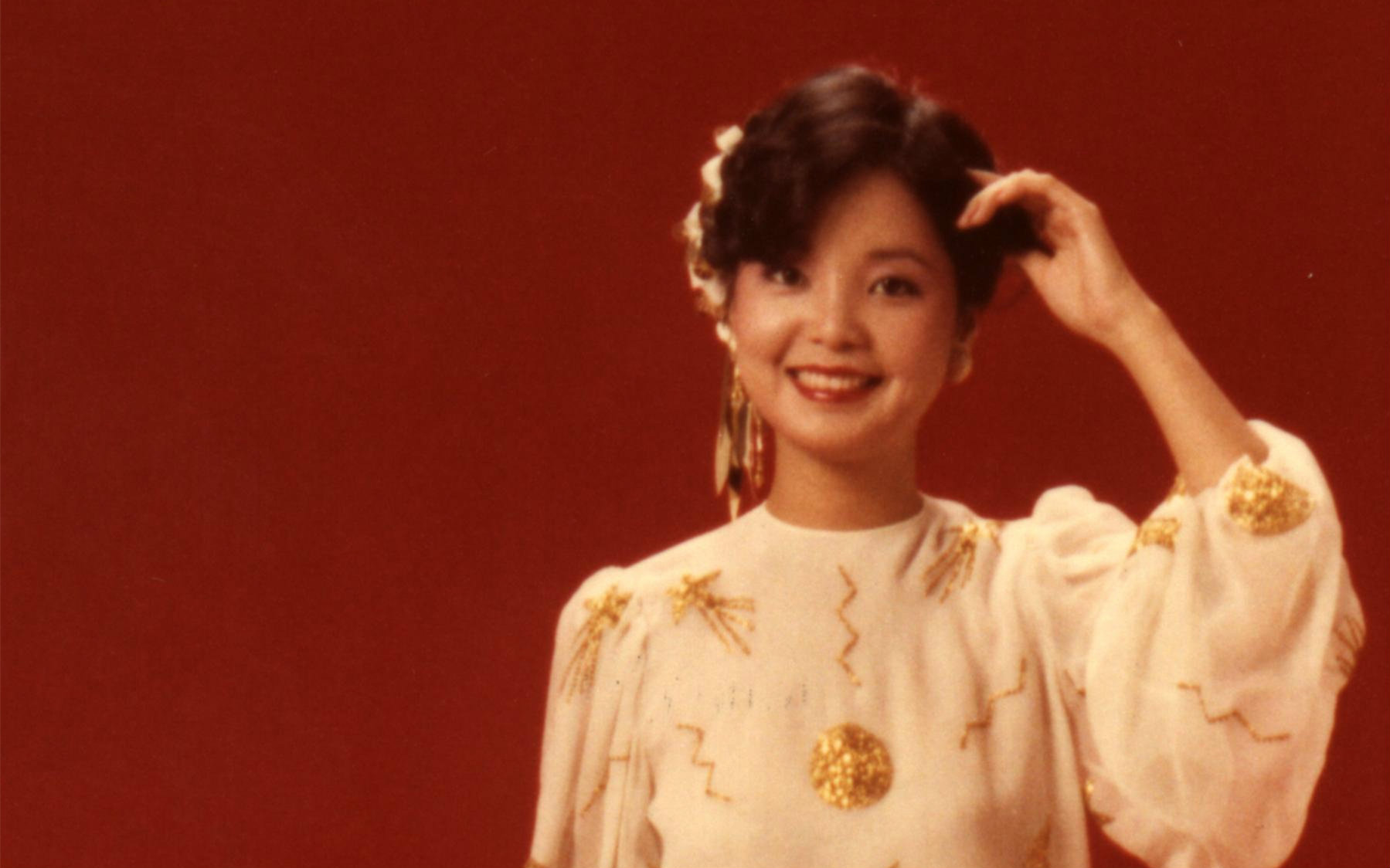 李白的诗歌有多好?诗仙挥笔写下三首诗,开篇就是名句,可谓经典