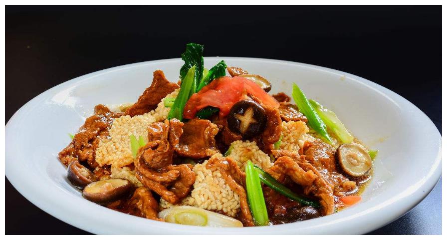 哥哥来我家做客,吃了一道美食菜,"锅巴炒肉"