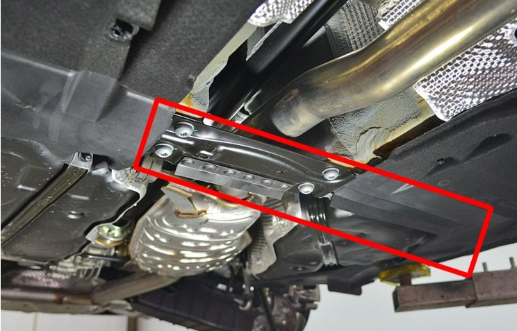 拆开奥迪a4l的底盘,答案一目了然