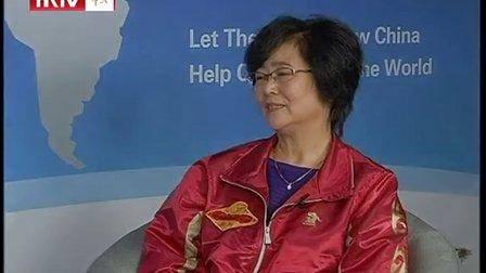 纺织厂女工变身太极大师?神功被白岩松"打假",闫芳又回来了?