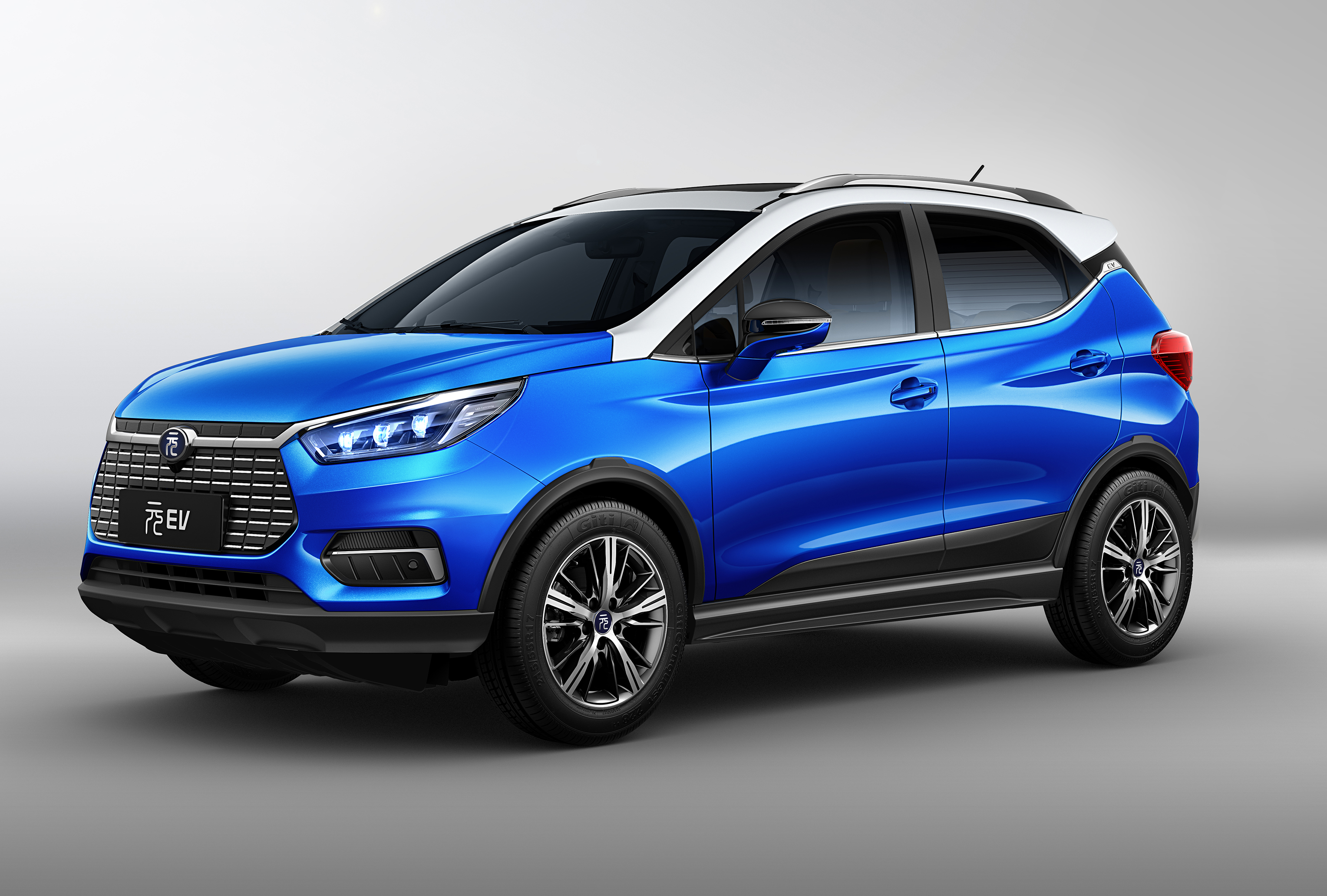 比亚迪元535开始接受预定 预售价11万-14万元 续航最大535公里