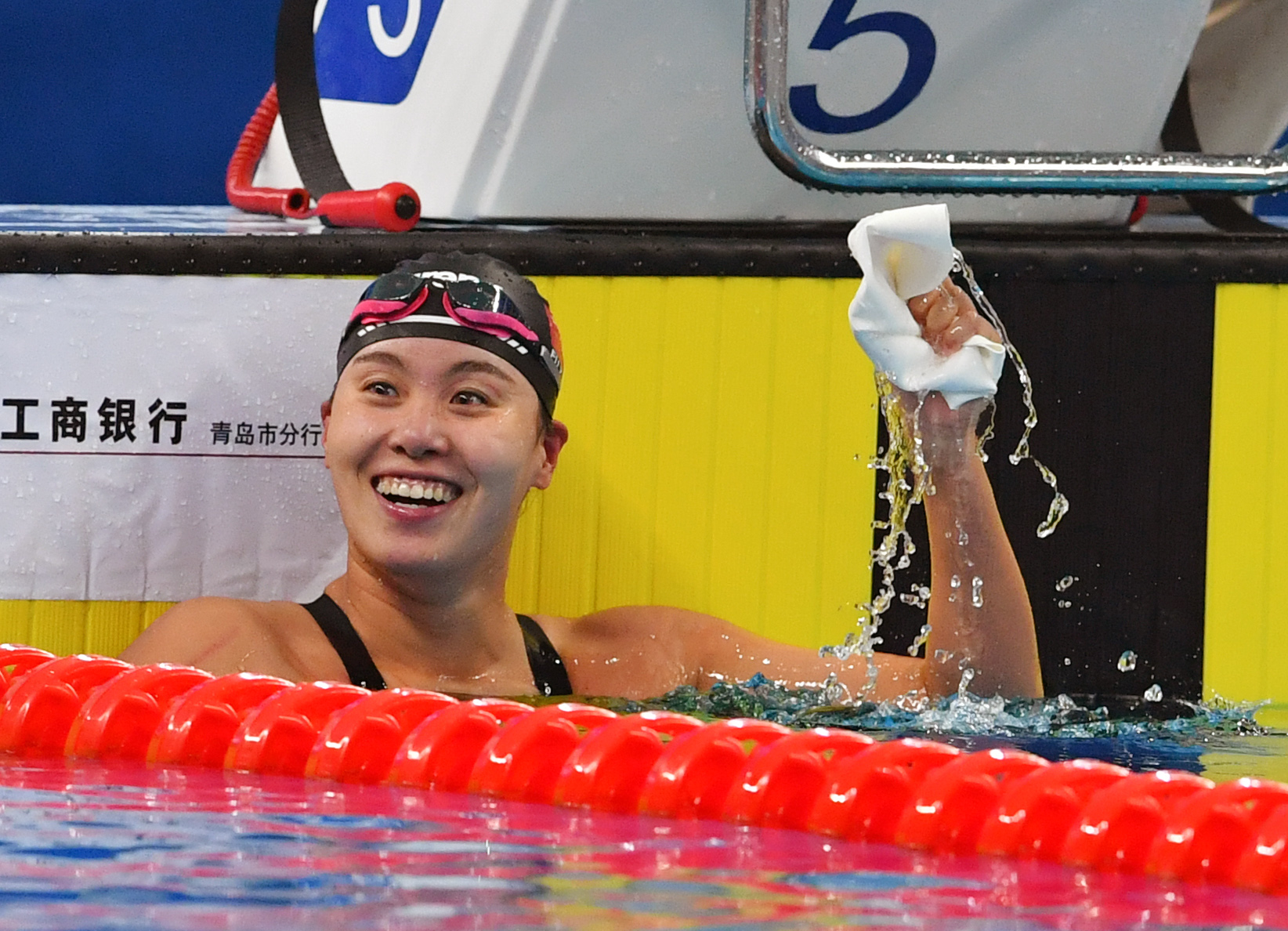 游泳——全国冠军赛:傅园慧获女子100米仰泳冠军