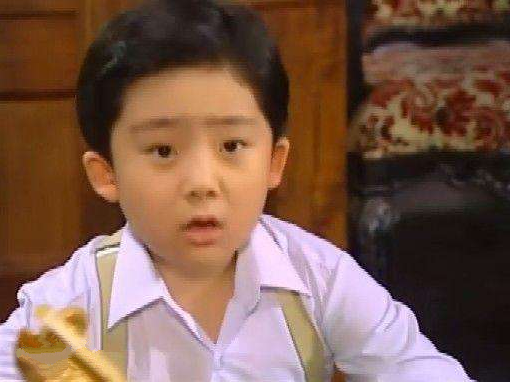 曾经饰演陆尔杰的演员如今长大了,让我们看一下吧!