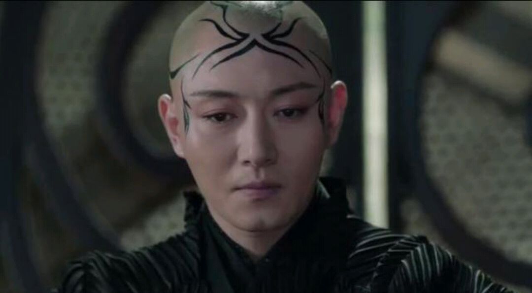 《宸汐缘》里的这个光头演技炸裂,实力圈粉,最帅国师李学东