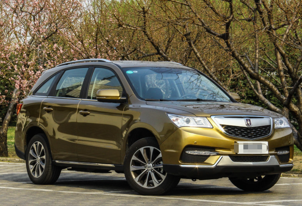 金杯s70,给人一种不一样的感觉,设计理念很霸气