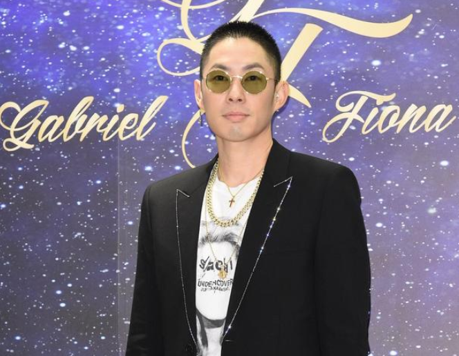 吴建豪与豪门千金石贞善正式离婚,多年的分分合合结束了!