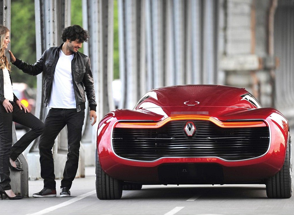 一副"呆萌"相的雷诺 dezir 2010款 concept,大灯眼神犀利帅气