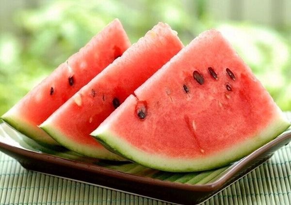 这些都是人体内所必需的,一年四季之中,都会有它们各自应有的水果,在