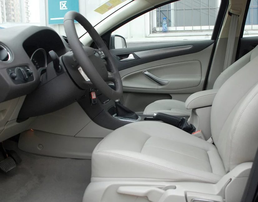 运动感十足的致胜2.3l 时尚型