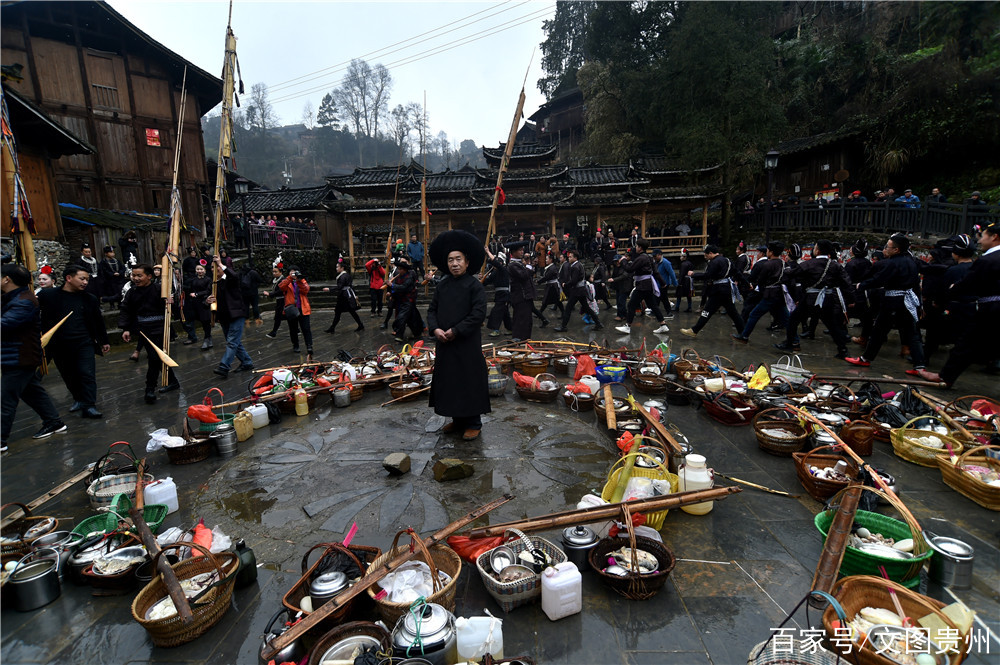 苗族同胞敬橋祭祖 是怎樣一種習俗?