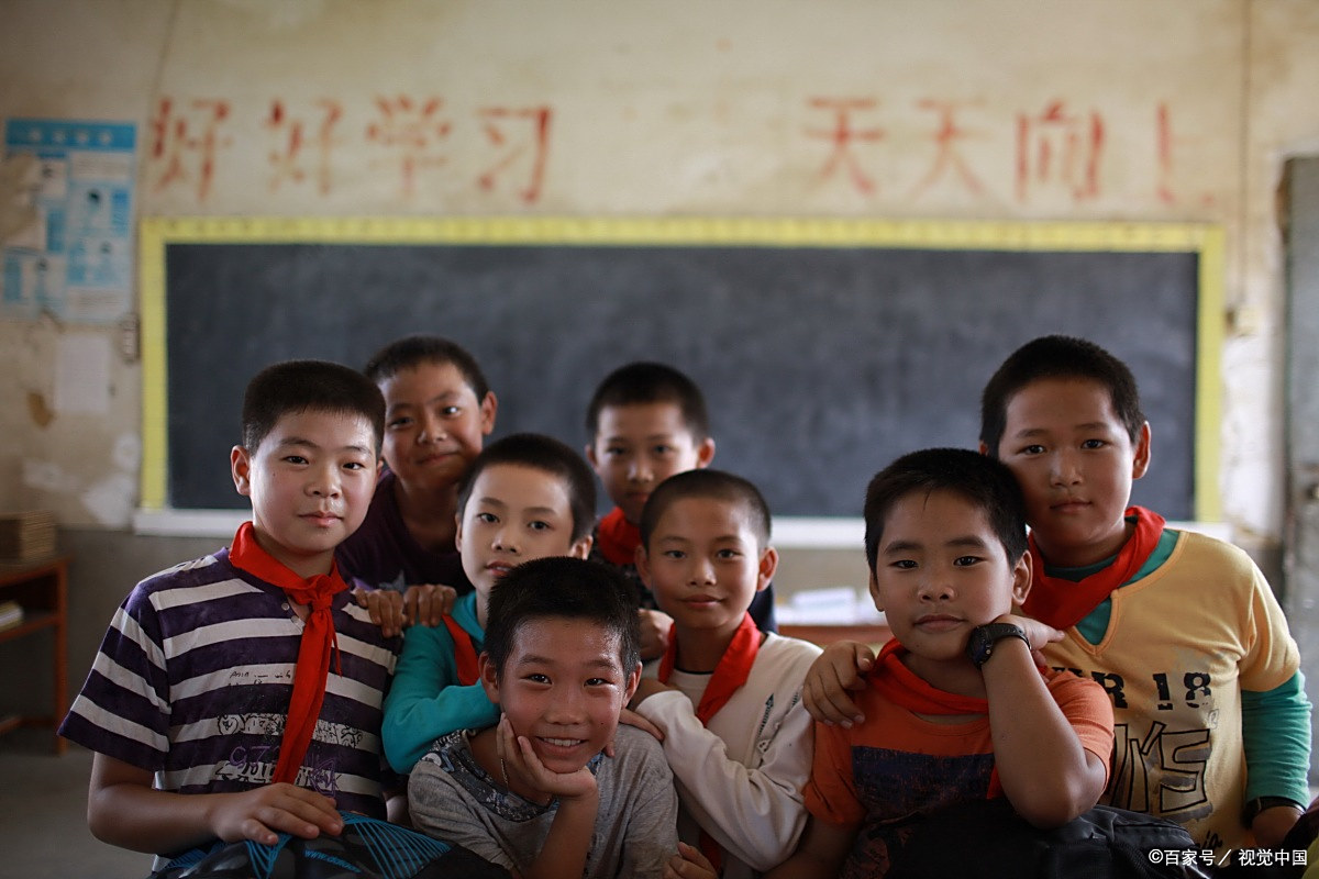 赣南大地 上的教育 困境相关图片4