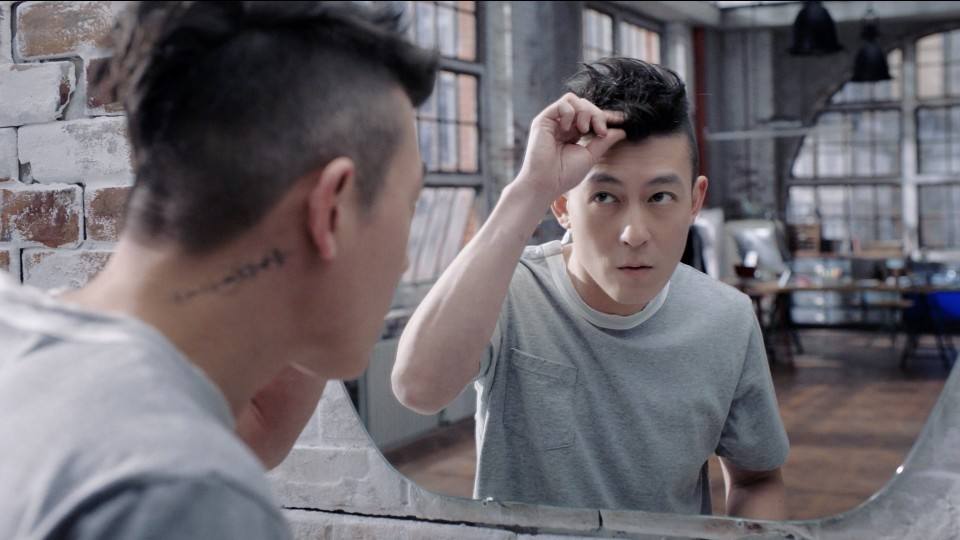 陈冠希表示自己在认真听课:江湖十余年,男神在老去