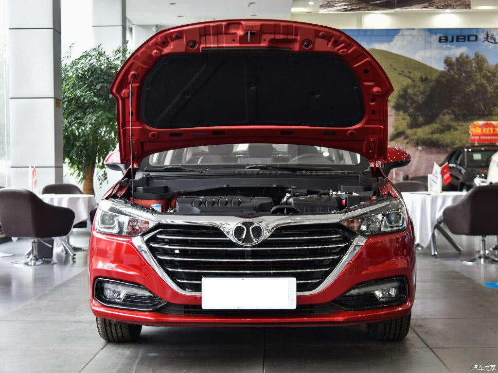 北汽最新黑马级轿跑,全系配cvt,百公里加速8秒,7万,思域凉了