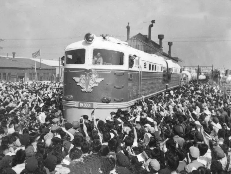 巨龙号,中国自主生产的第一代电传动柴油机车