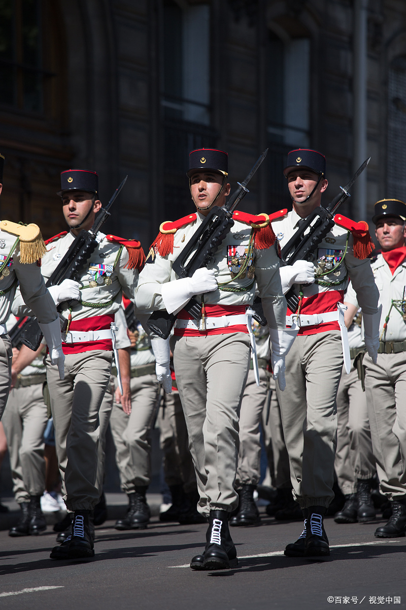 法兰西第四共和国消亡于阿尔及利亚独立