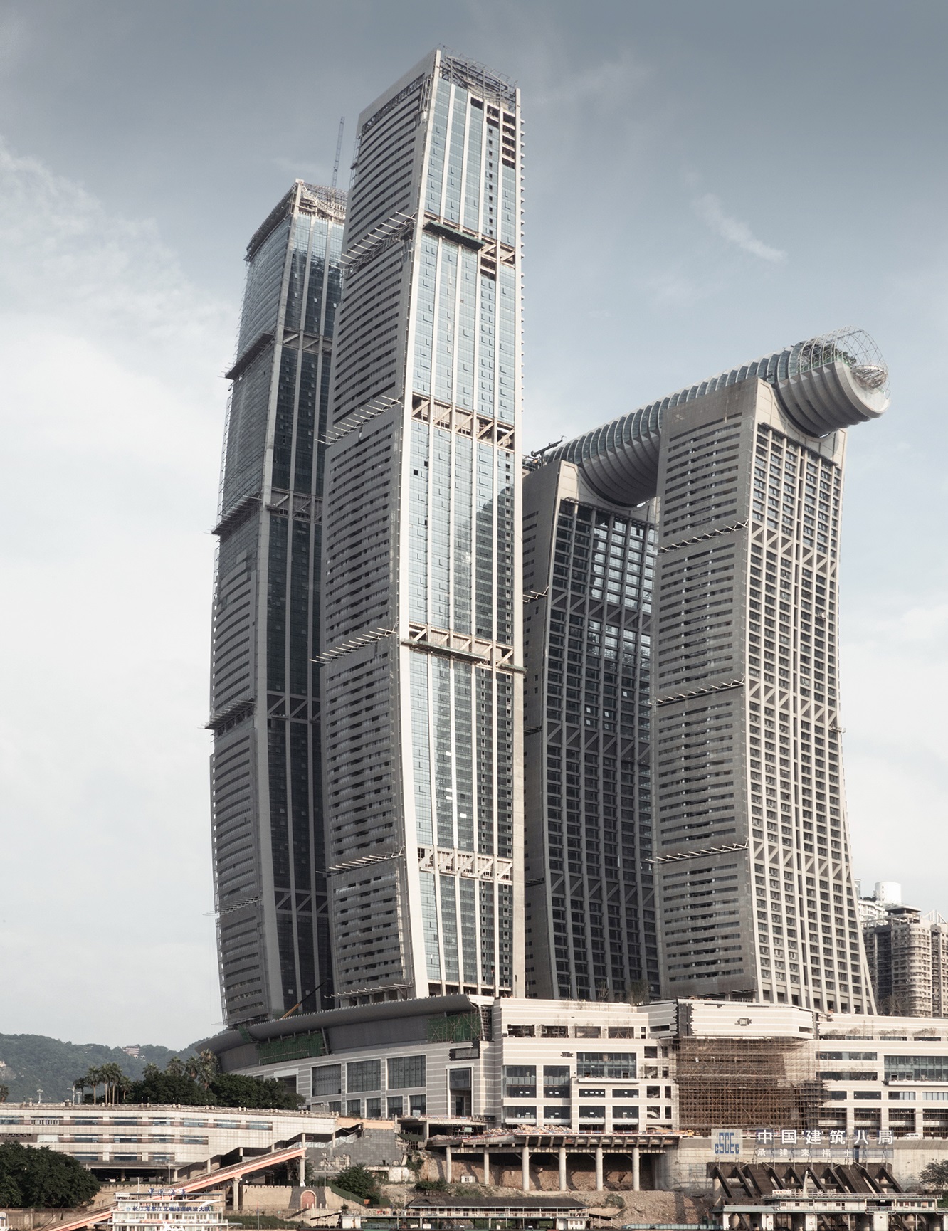 朝天门广场摩天大楼已经建成:作为重庆市的新地标必将长存几十年