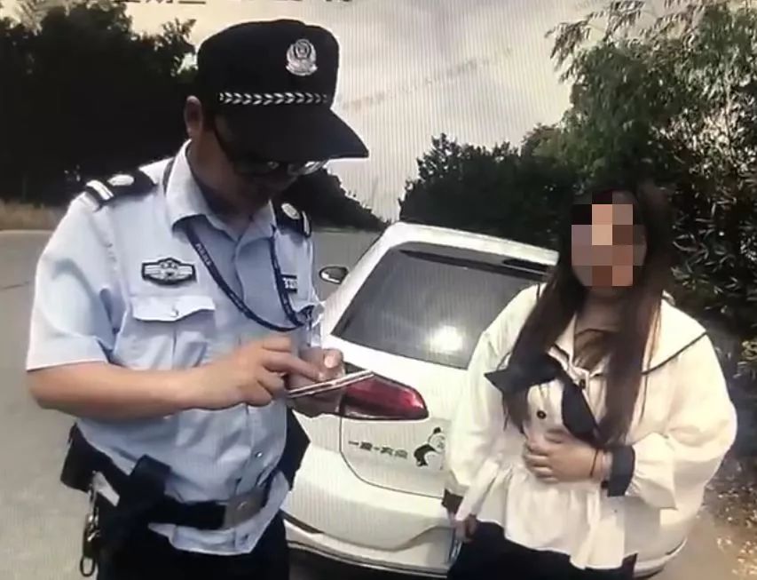 開車到半路,兩眼一抹黑,原來是