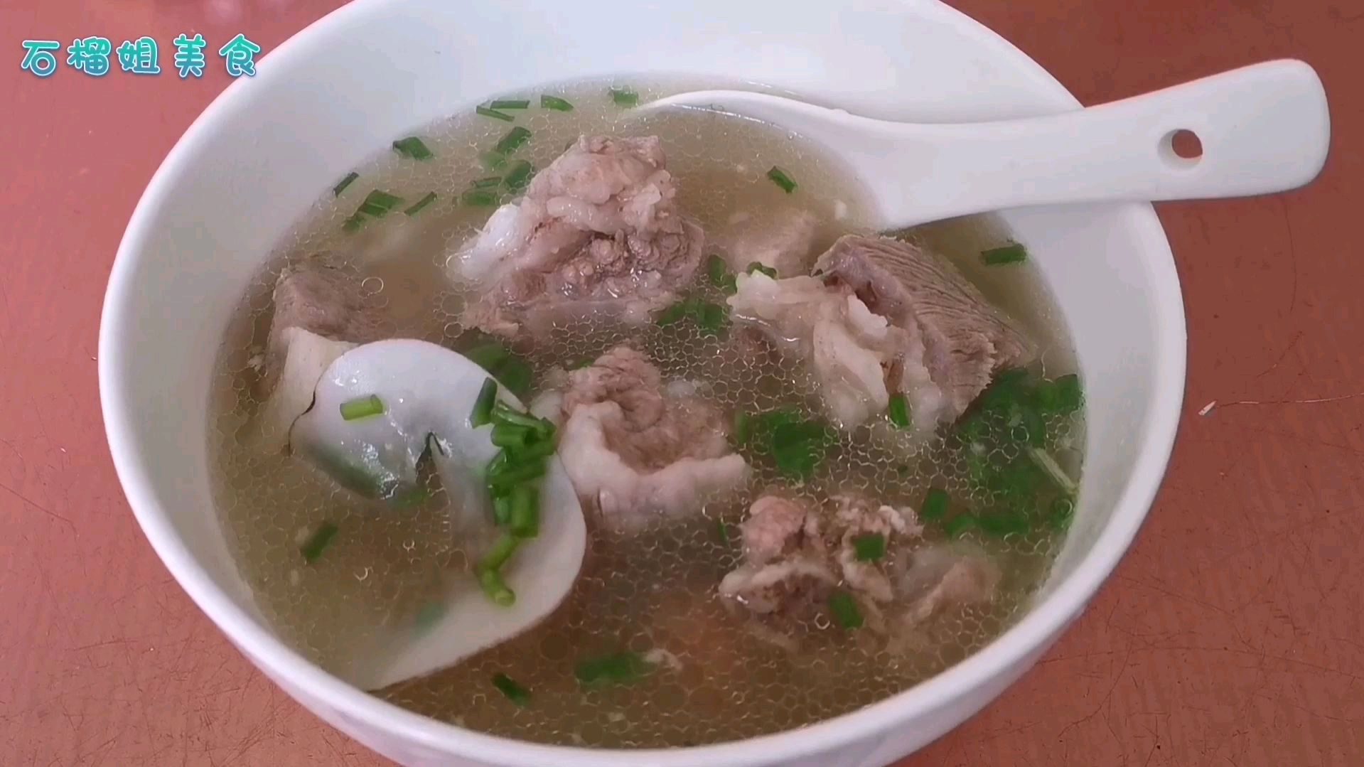 脸上容易出油,湿气除不尽的的人可以试试这款汤,很实用